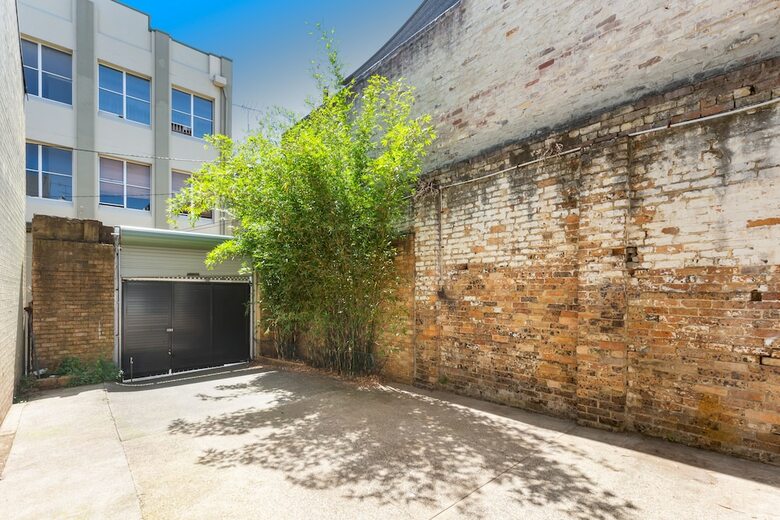 Ultimo 1 Bed. Furnished House W Parking