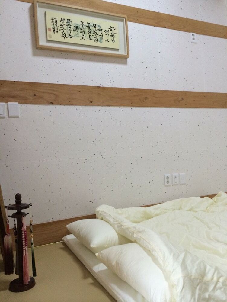 Hotel Hanoksollang