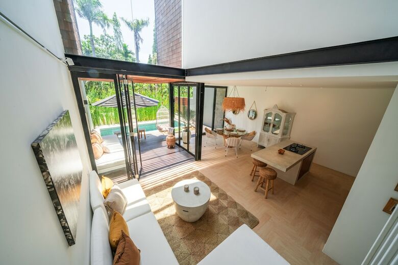 Villa Putih Taman