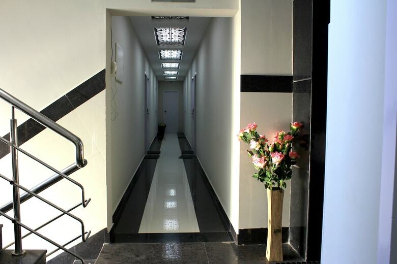 Hotel Rithikha Inn Crest