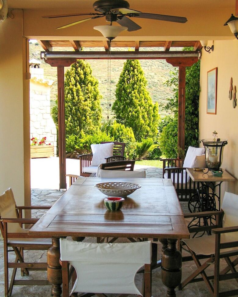 Villa Phaedra With Pool And View