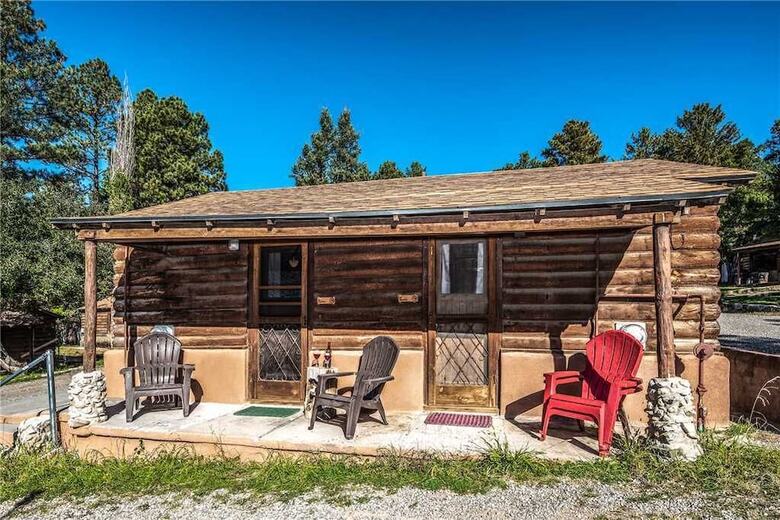 Cabana Apache Village 9, Queen Bed, Midtown, Pet Friendly, Sleeps 2