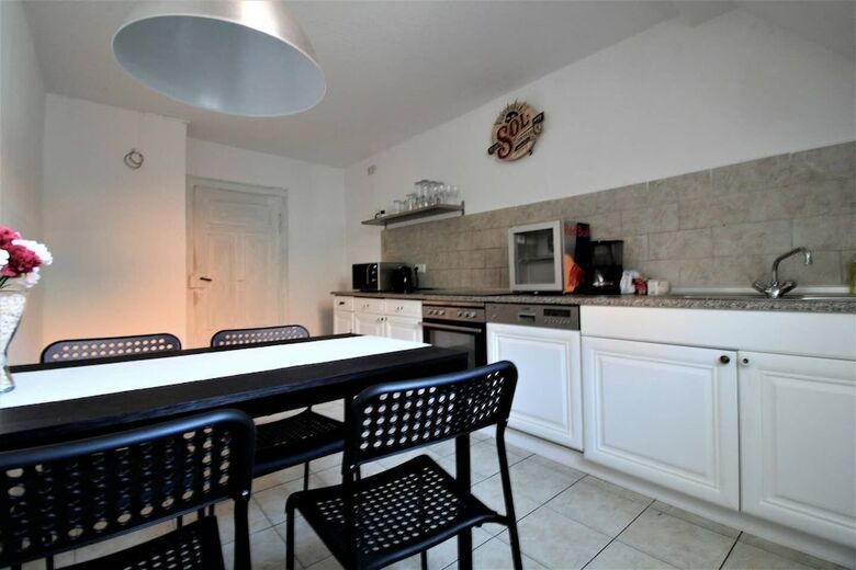 Hotel Ger�umiger Altbau F�r Gro�e Gruppen
