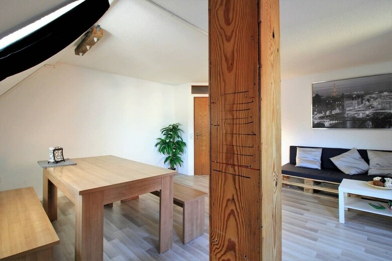 Hotel Ger�umiger Altbau F�r Gro�e Gruppen