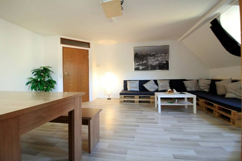 Hotel Ger�umiger Altbau F�r Gro�e Gruppen