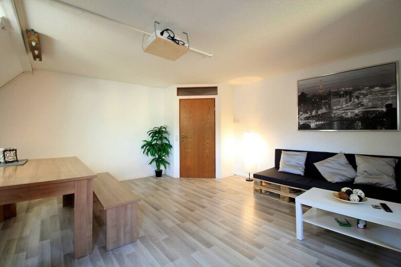 Hotel Ger�umiger Altbau F�r Gro�e Gruppen