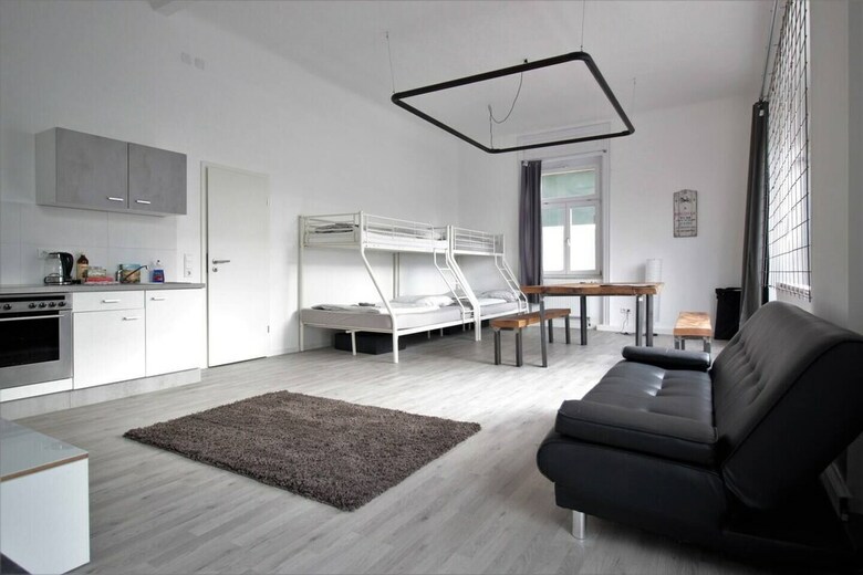Hotel Ger�umiger Altbau F�r Gro�e Gruppen
