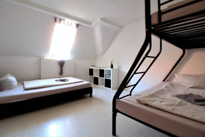 Hotel Ger�umiger Altbau F�r Gro�e Gruppen