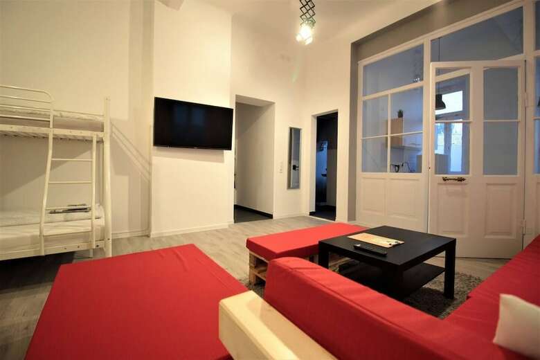 Hotel Ger�umiger Altbau F�r Gro�e Gruppen