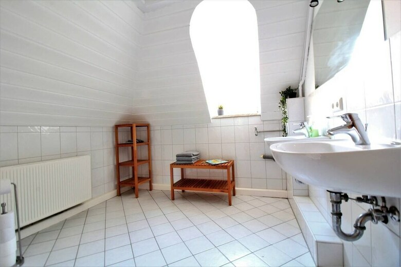 Hotel Ger�umiger Altbau F�r Gro�e Gruppen