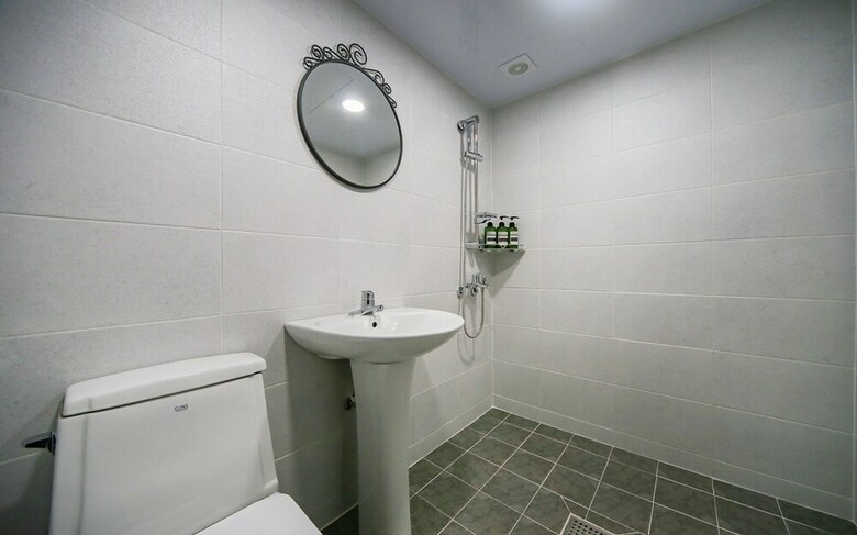 Hostal Adios - Hostel