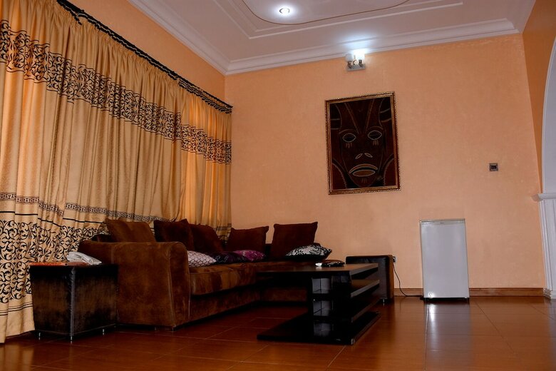 Lamaison Hotel