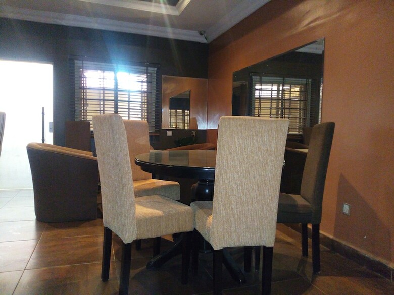 Hotel Allure Suites