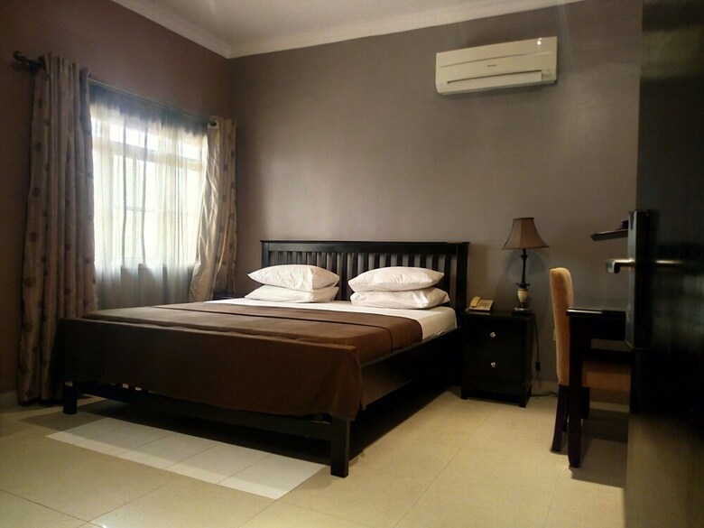 Hotel Allure Suites