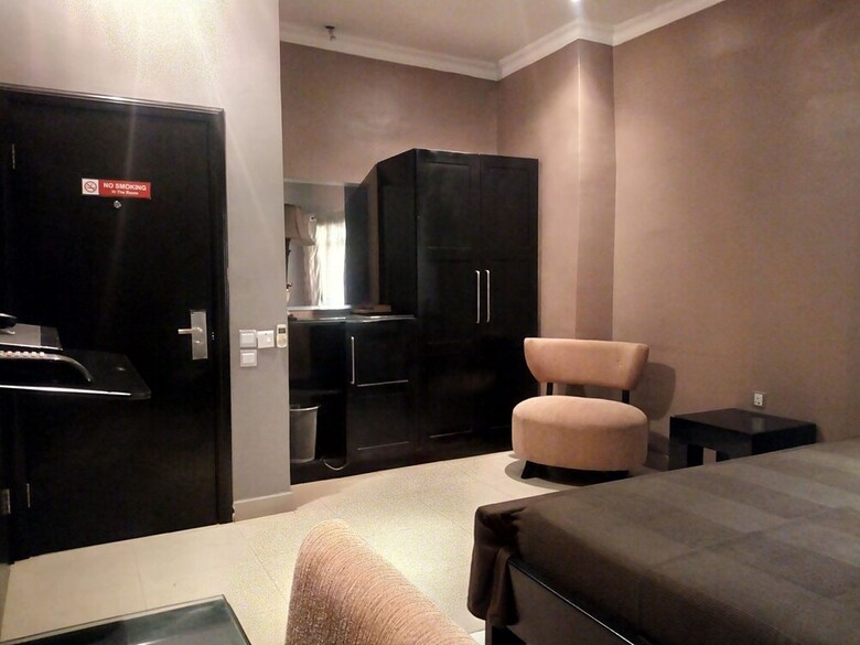 Hotel Allure Suites