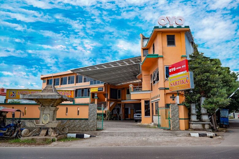 Sartika Hotel Pati