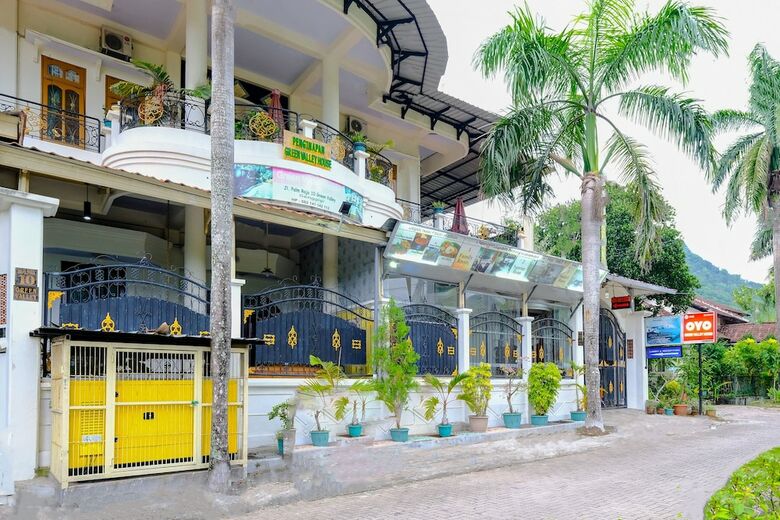 Hotel Oyo 3088 Green Valley House