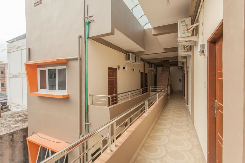 Hotel Oyo 1763 Dinda Residence