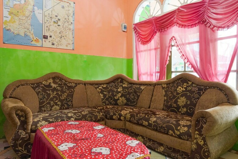 Hostal Spot On 1762 Gandrung Payungan Family