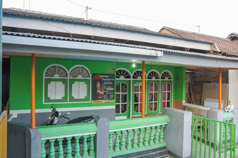 Hostal Spot On 1762 Gandrung Payungan Family