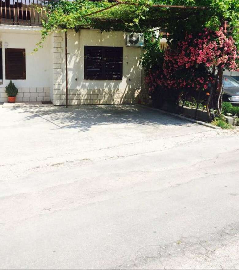 Tihi Val Apartments