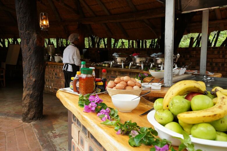 Honeyguide Tented Safari Camp-khoka Moya