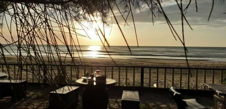 Hotel Dedsaan Beach Village