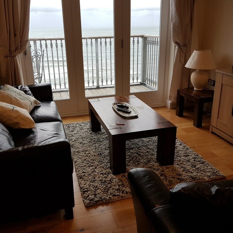 Apartamento Kaia, Feel The Ocean From Your Balcony
