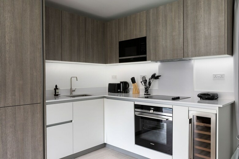 Luxury 2 Bed Apartment In Olympia Kensington
