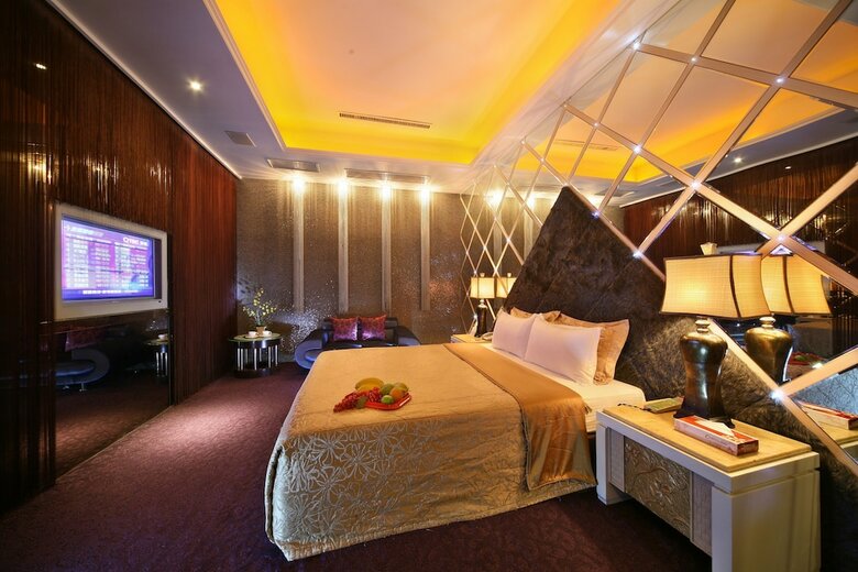 Hotel Shining Motel