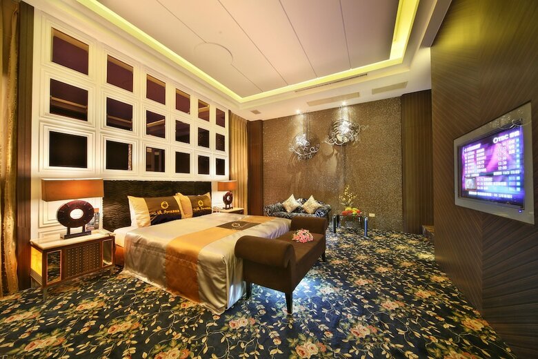 Hotel Shining Motel