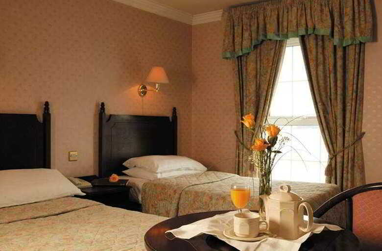 Hotel Commodore