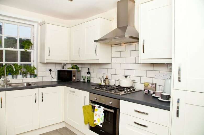 Edinburgh Royal Mile 2 Bedroom Apartment