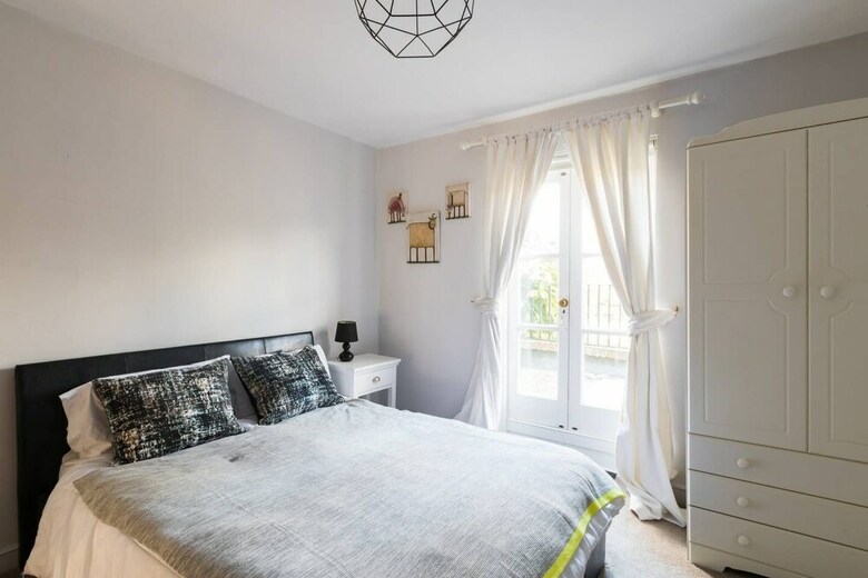 Villa Fabulous 4-bed House In Fulham With Garden!