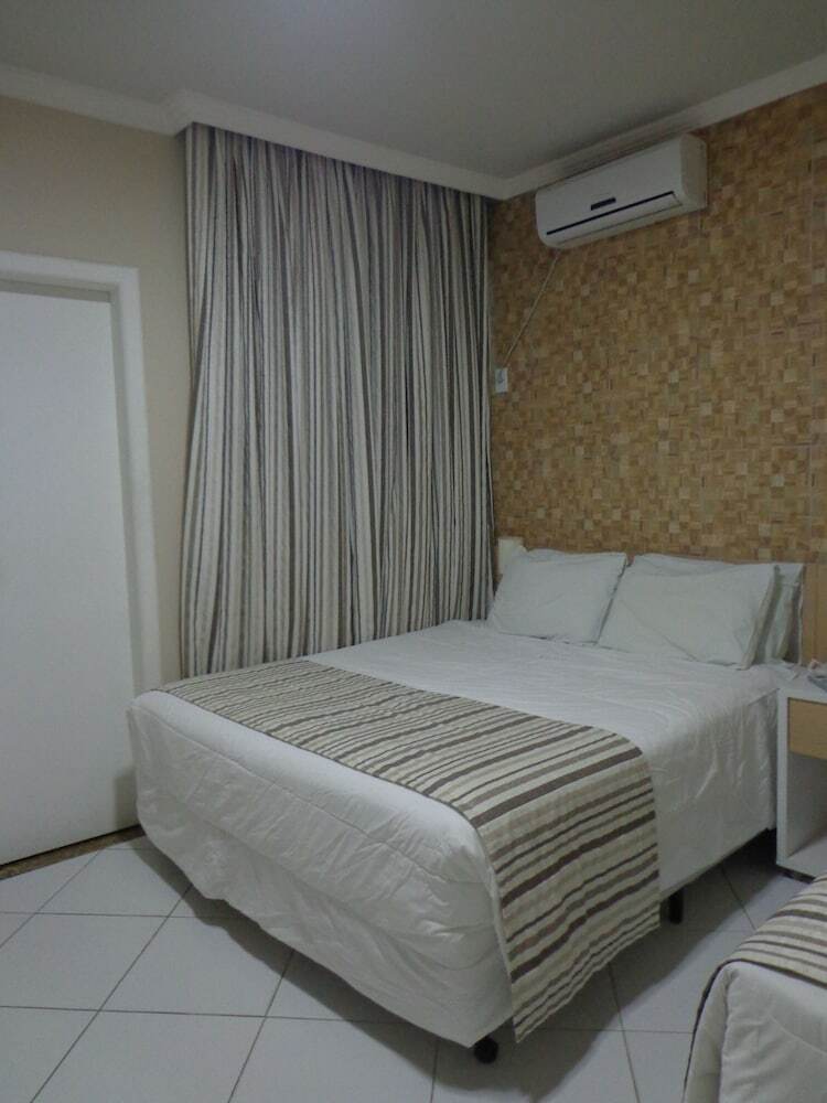Serra Plaza Hotel