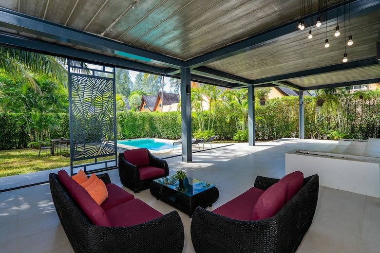 Sunova Private Pool Villa - Hotel Managed