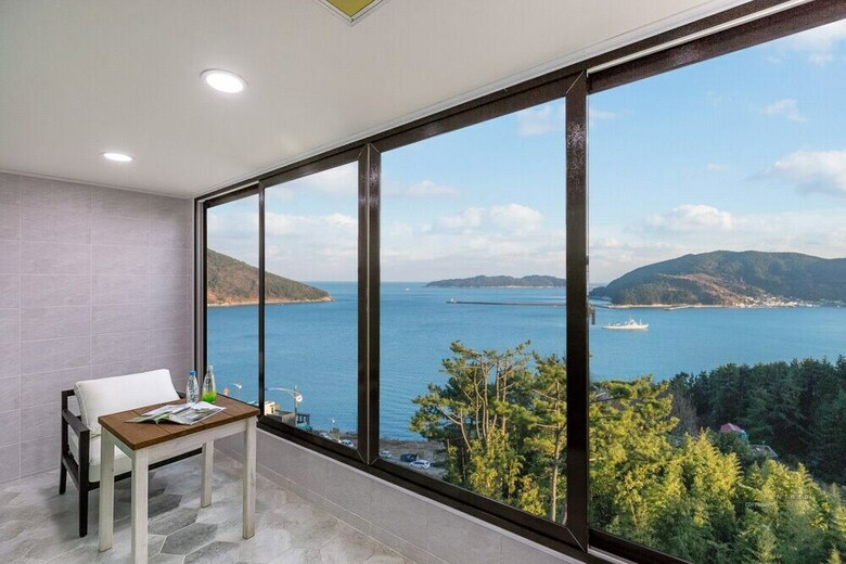 Arco Poolvilla Pension