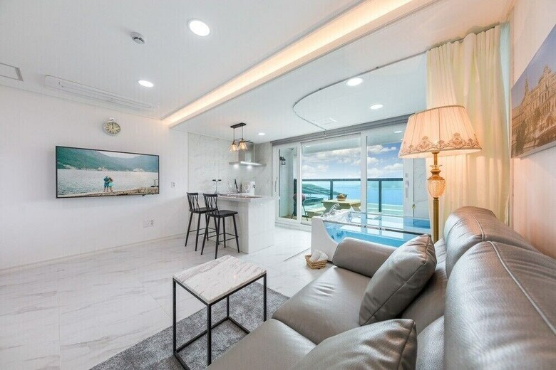 Arco Poolvilla Pension