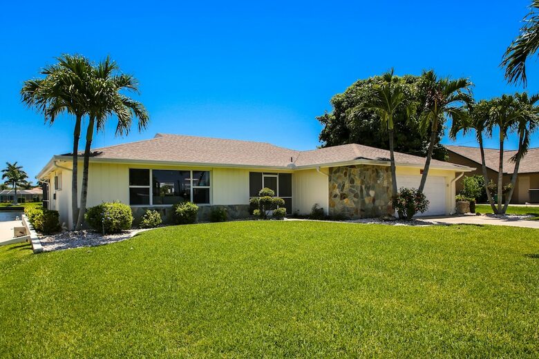 Bimini Breeze - True Waterside Living