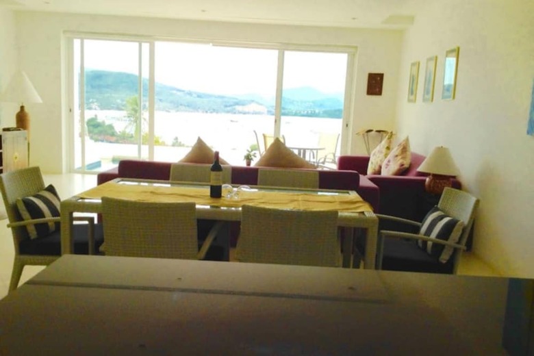 6 Bedroom Sunset Sea Views Twin Apartments