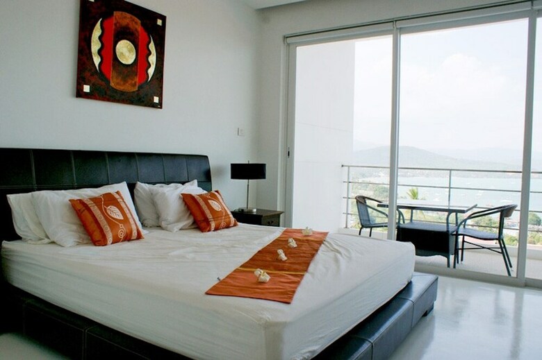 6 Bedroom Sunset Sea Views Twin Apartments