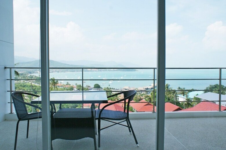 6 Bedroom Sunset Sea Views Twin Apartments