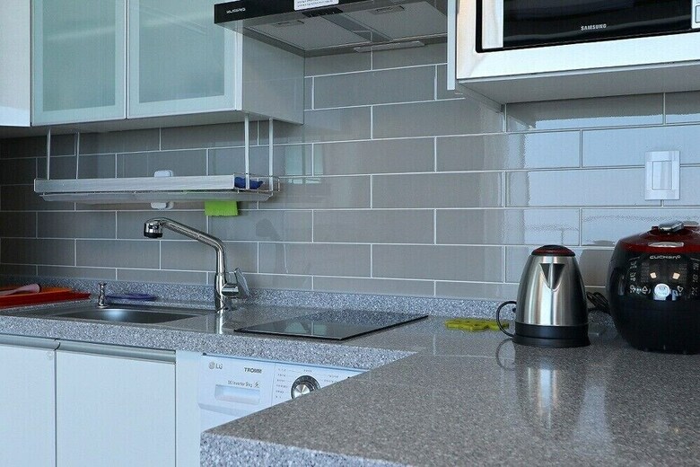 Hayanjip (Blue Road Town Pension