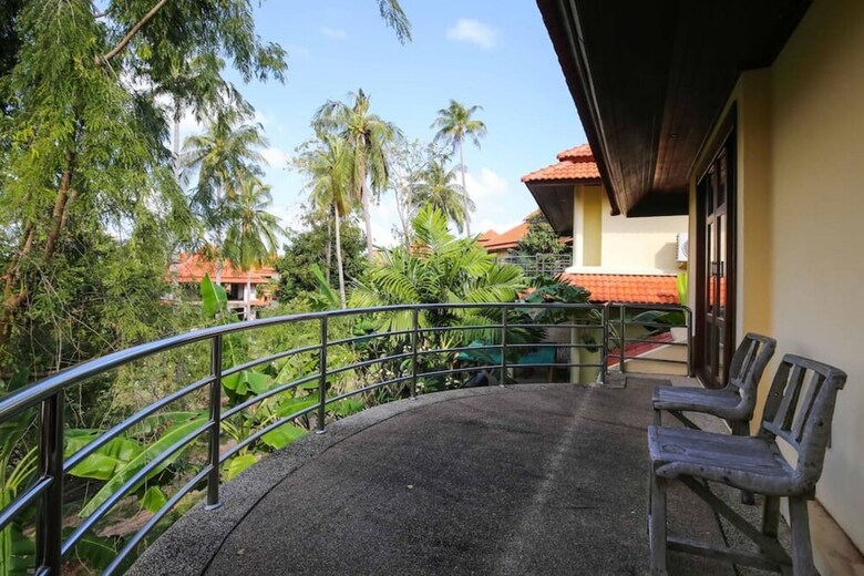 6 Bedroom Twin Villas On Beach Front Resort 25/12