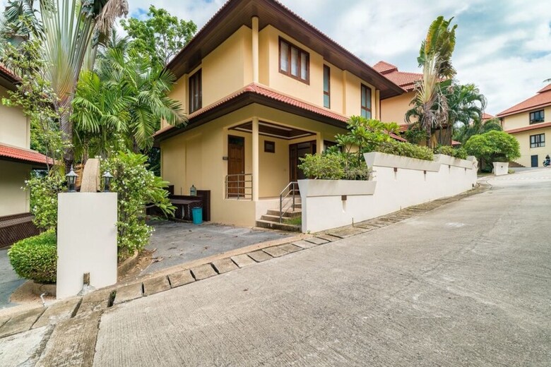 6 Bedroom Twin Villas On Beach Front Resort 25/12