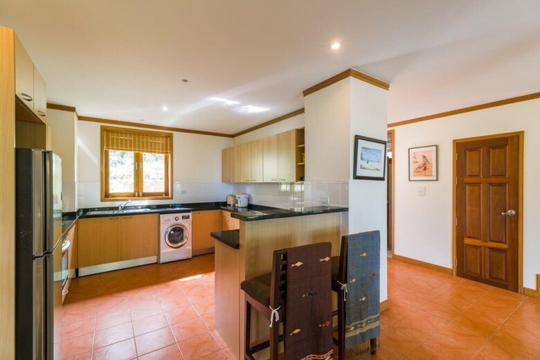6 Bedroom Twin Villas On Beach Front Resort 25/12