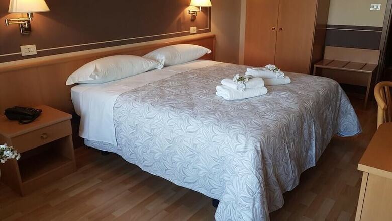 Hotel Chalet Del Lago