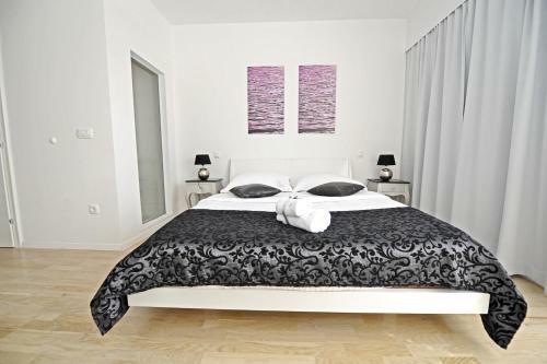 Hostal Tinel Superior Residence