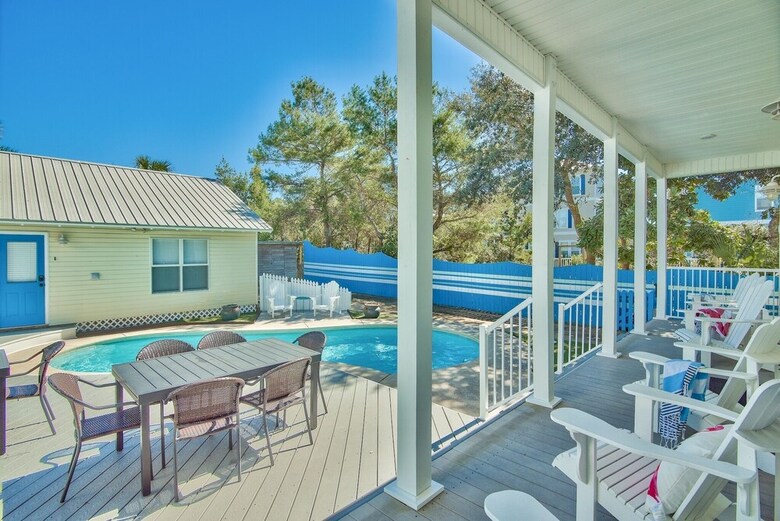 Flirty Flamingo Heated Pool Beach Chair Setup