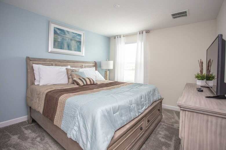 Beautiful & Contemporary Home In Champions Gate